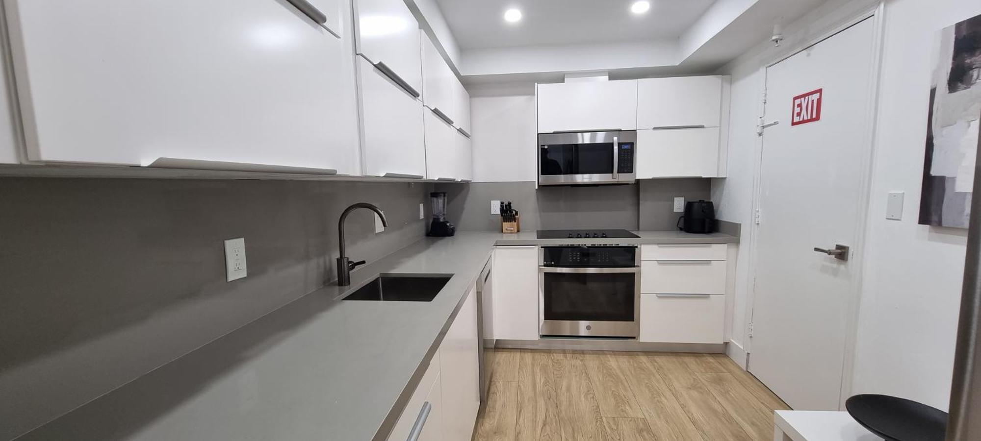 New Luxury Apartment 2Br 2Ba Direct Beach Access Hollywood Buitenkant foto