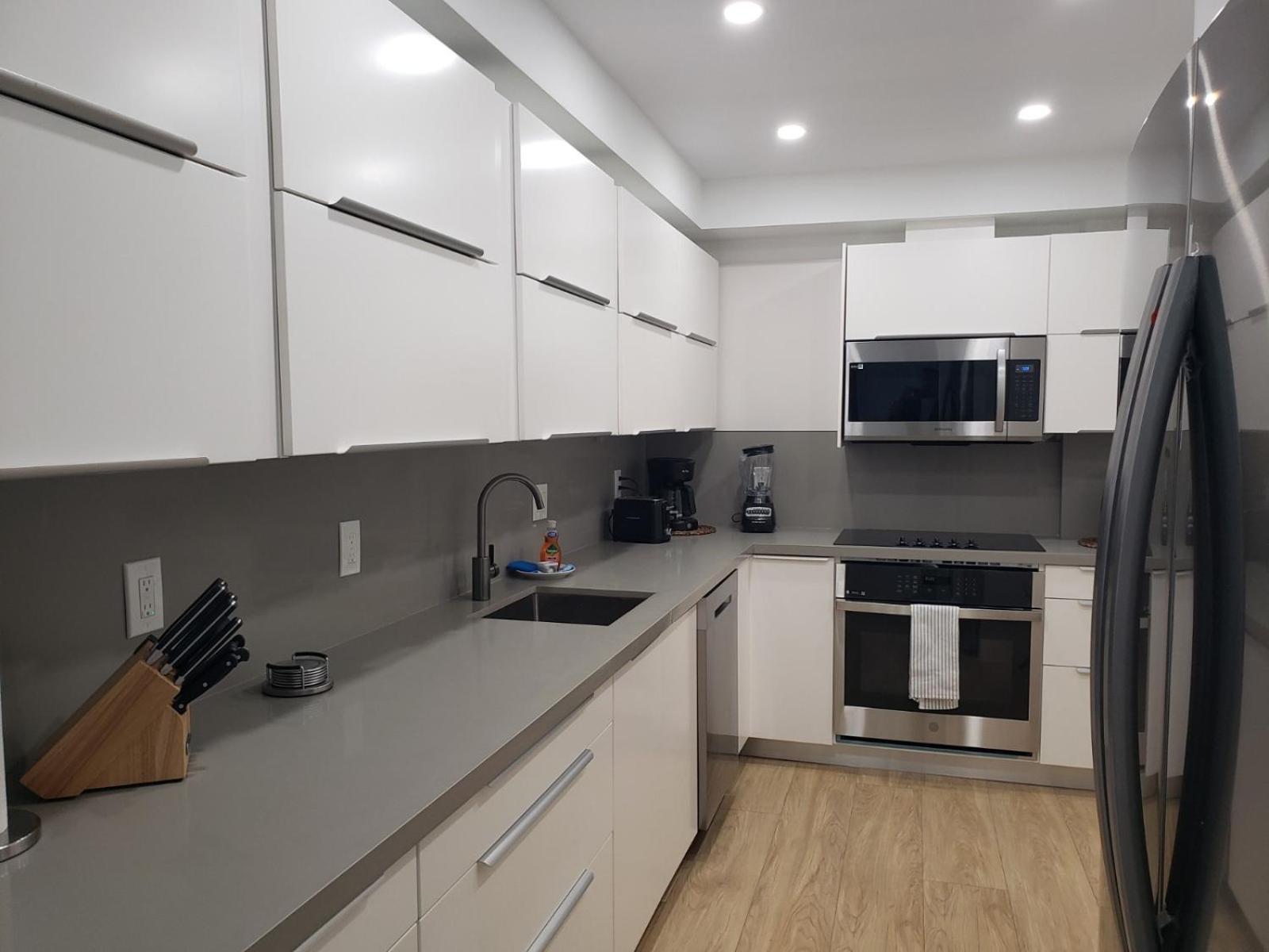 New Luxury Apartment 2Br 2Ba Direct Beach Access Hollywood Buitenkant foto